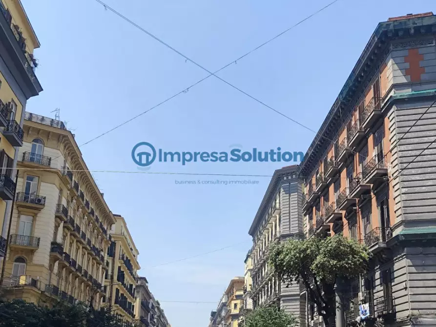 Immagine 6 di Negozio in affitto  in Corso Umberto I a Napoli