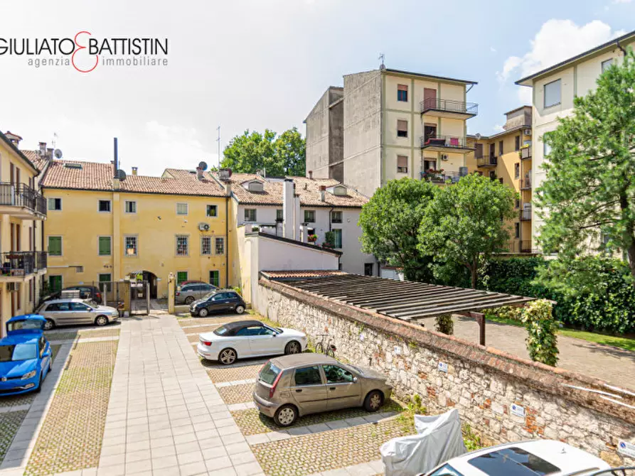 Immagine 6 di Appartamento in affitto  in Corso San felice e Fortunato a Vicenza