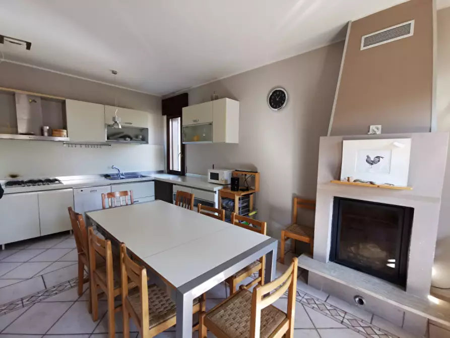 Immagine 6 di Camera in affitto  a Legnaro