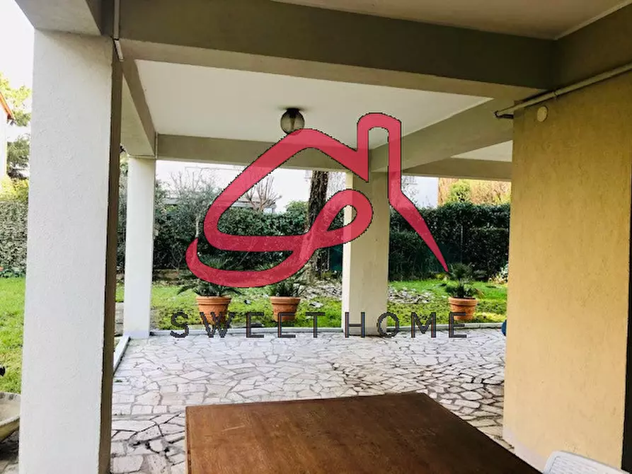 Immagine 2 di Casa indipendente in vendita  in via Buzzaccarini a Padova