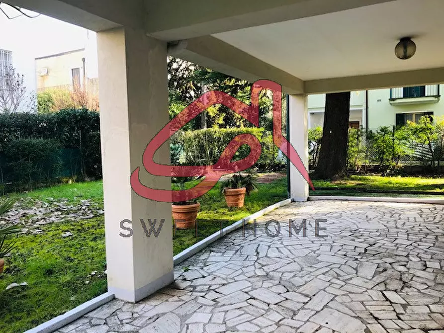 Immagine 3 di Casa indipendente in vendita  in via Buzzaccarini a Padova