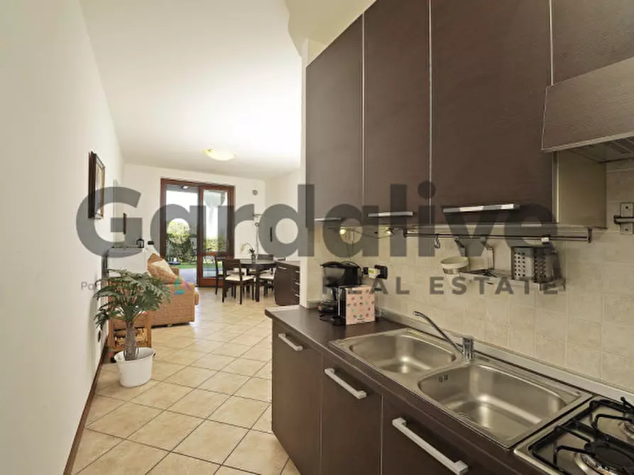 Immagine 7 di Appartamento in vendita  in Piazza Olivieri 2 a Polpenazze Del Garda