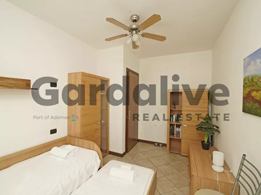 Immagine 16 di Appartamento in vendita  in Piazza Olivieri 2 a Polpenazze Del Garda