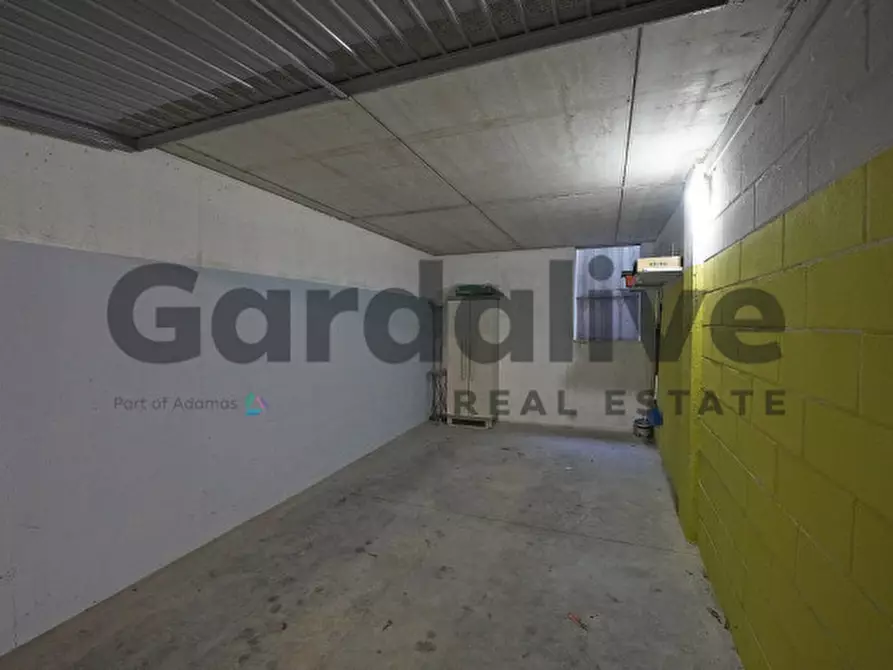 Immagine 21 di Appartamento in vendita  in Piazza Olivieri 2 a Polpenazze Del Garda