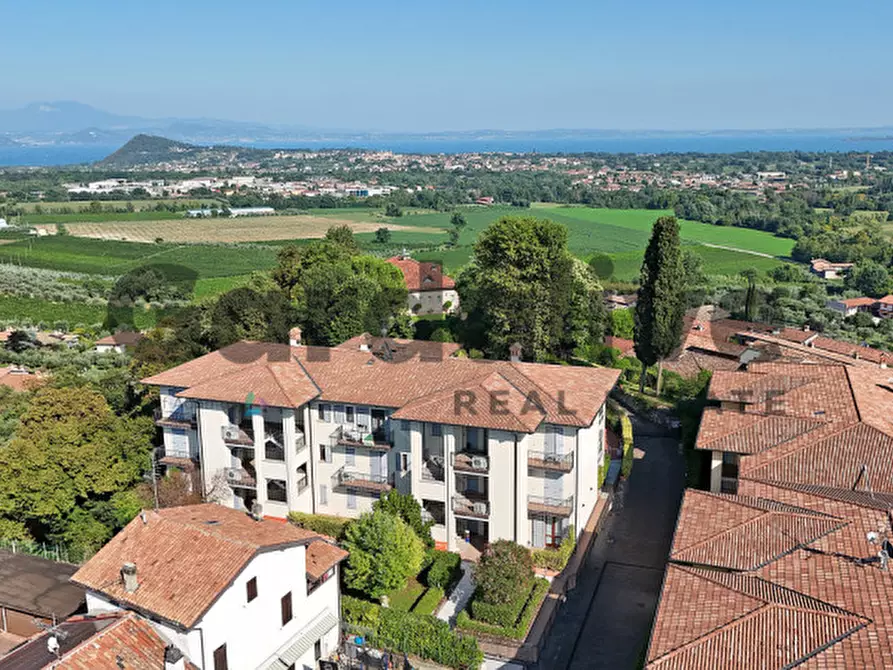 Immagine 25 di Appartamento in vendita  in Piazza Olivieri 2 a Polpenazze Del Garda