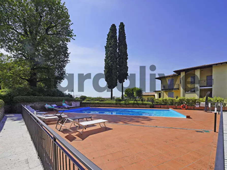 Immagine 2 di Appartamento in vendita  in Piazza Olivieri 2 a Polpenazze Del Garda