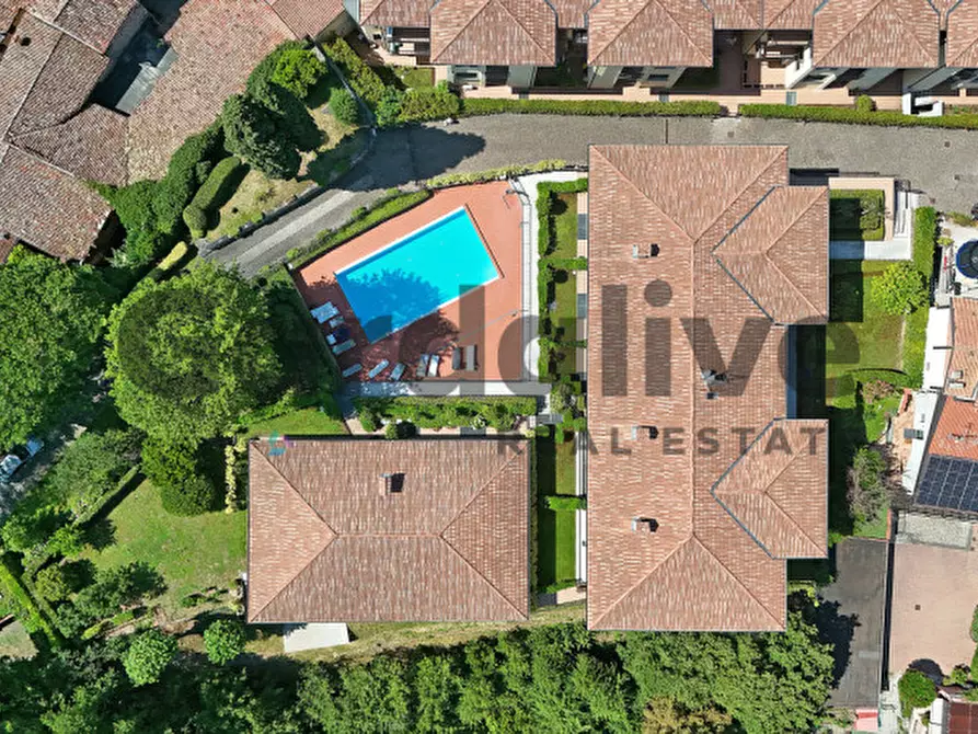 Immagine 35 di Appartamento in vendita  in Piazza Olivieri 2 a Polpenazze Del Garda