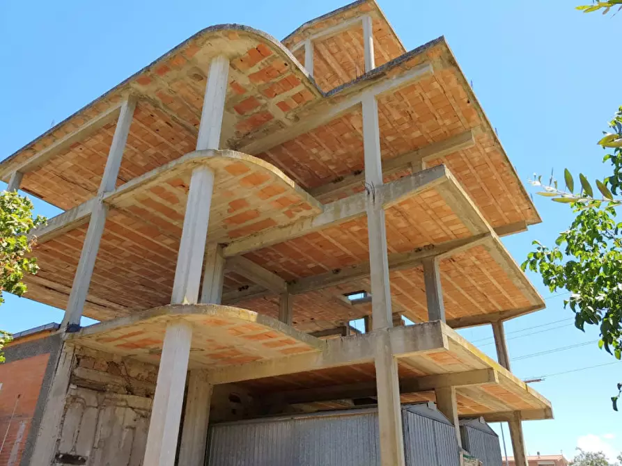 Immagine 5 di Palazzo in vendita  in via della Stazione di Cesano a Roma