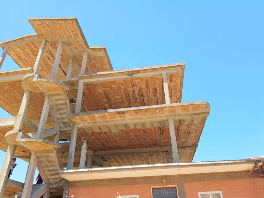 Immagine 14 di Palazzo in vendita  in via della Stazione di Cesano a Roma