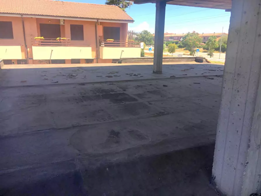 Immagine 23 di Palazzo in vendita  in via della Stazione di Cesano a Roma