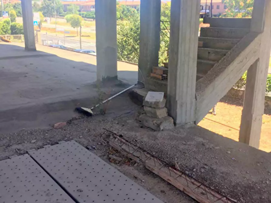 Immagine 32 di Palazzo in vendita  in via della Stazione di Cesano a Roma