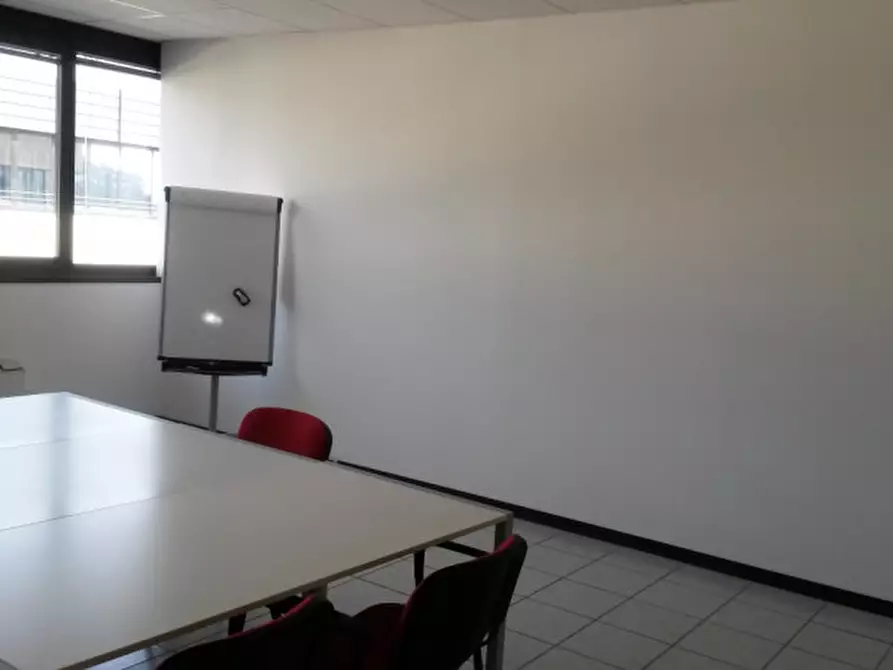 Immagine 9 di Ufficio in affitto  in VIA BURONA a Vimodrone