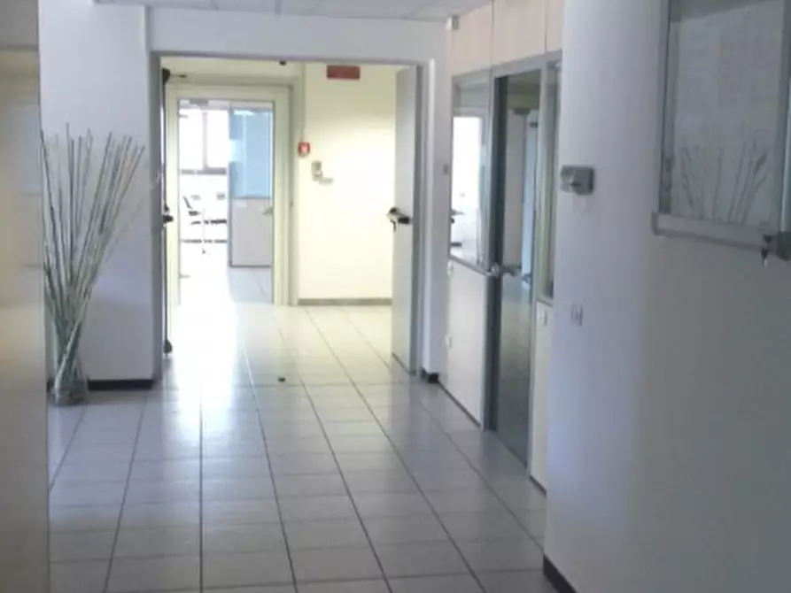 Immagine 10 di Ufficio in affitto  in VIA BURONA a Vimodrone
