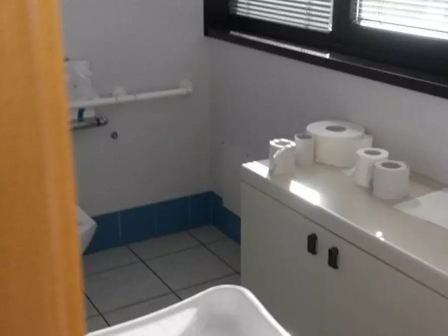 Immagine 12 di Ufficio in affitto  in VIA BURONA a Vimodrone