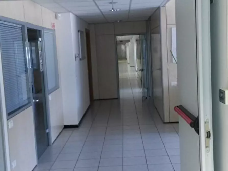 Immagine 15 di Ufficio in affitto  in VIA BURONA a Vimodrone