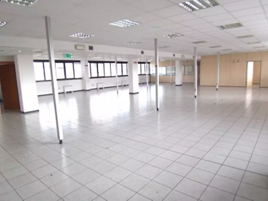 Immagine 21 di Ufficio in affitto  in VIA BURONA a Vimodrone