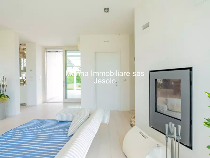 Immagine 13 di Villa in vendita  in via pazienti a Jesolo