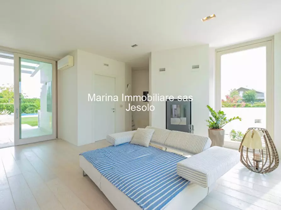 Immagine 14 di Villa in vendita  in via pazienti a Jesolo