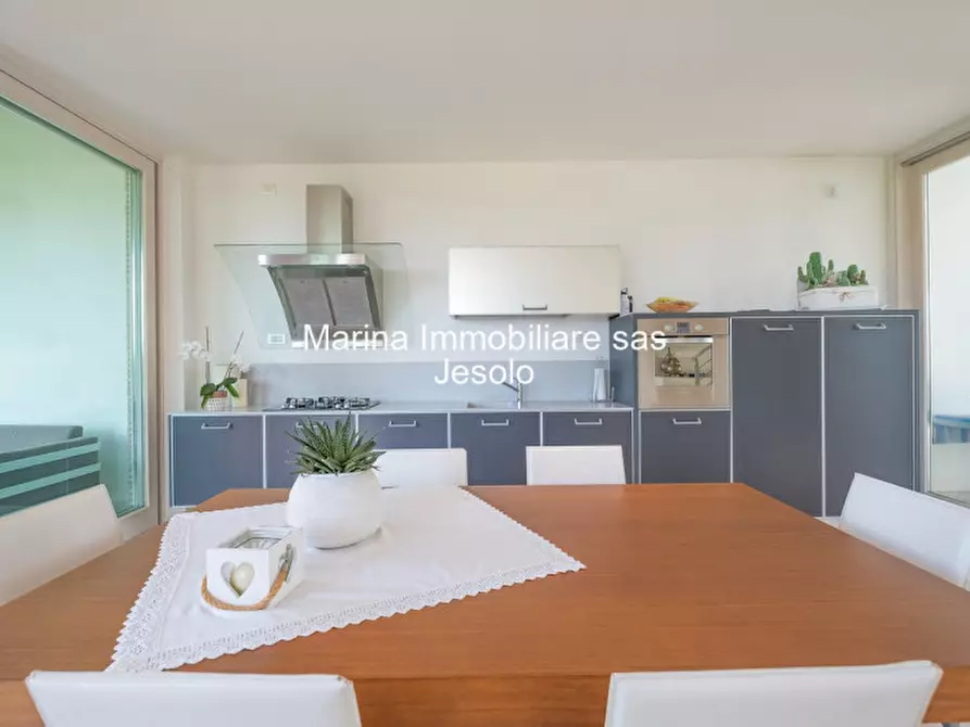 Immagine 17 di Villa in vendita  in via pazienti a Jesolo