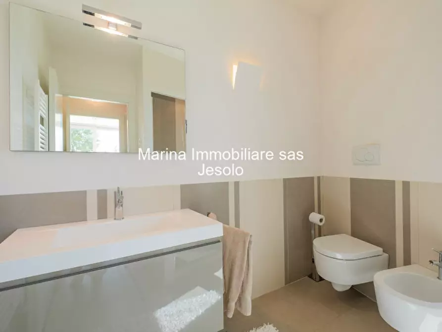 Immagine 22 di Villa in vendita  in via pazienti a Jesolo