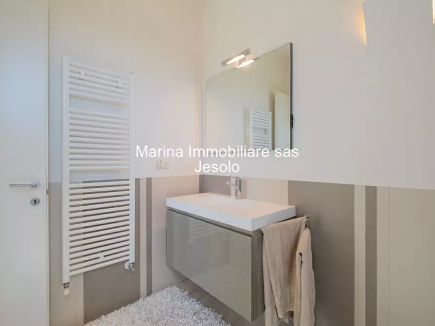 Immagine 23 di Villa in vendita  in via pazienti a Jesolo