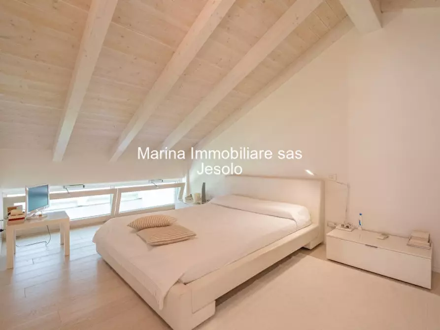 Immagine 24 di Villa in vendita  in via pazienti a Jesolo