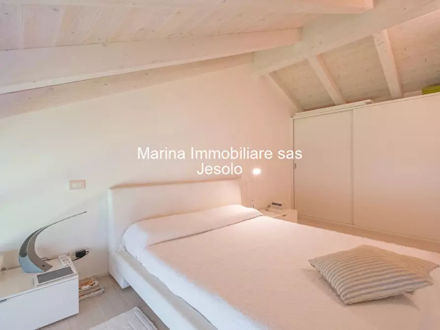 Immagine 28 di Villa in vendita  in via pazienti a Jesolo