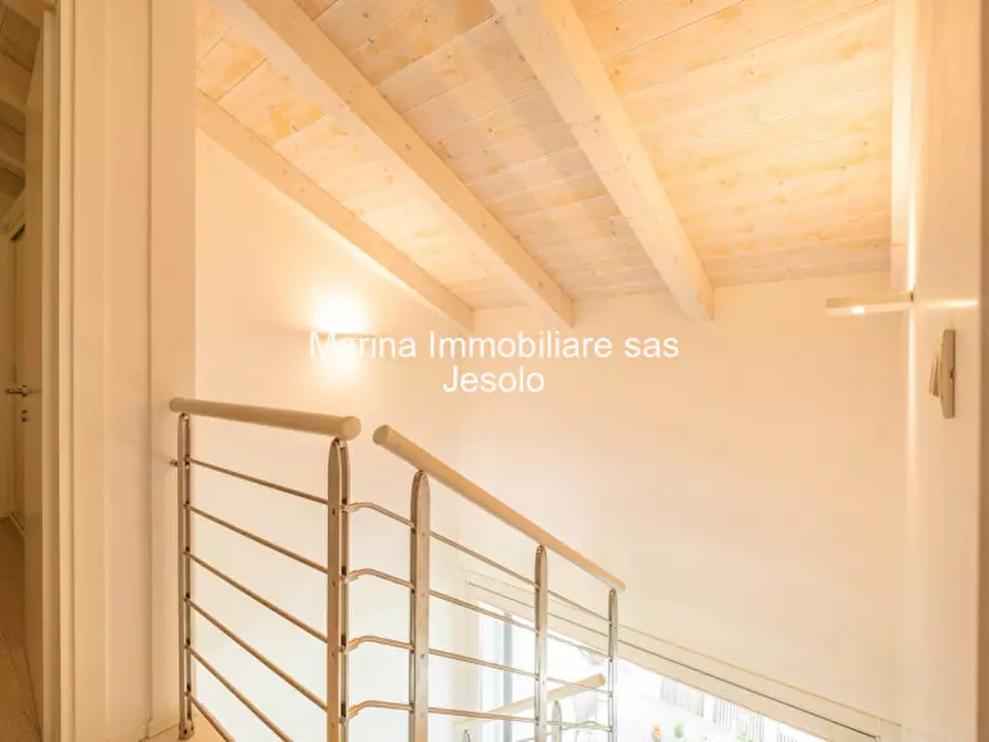 Immagine 30 di Villa in vendita  in via pazienti a Jesolo