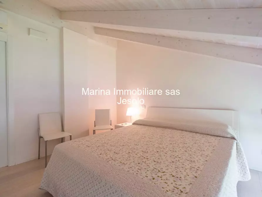 Immagine 33 di Villa in vendita  in via pazienti a Jesolo
