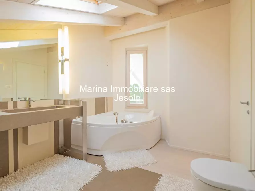 Immagine 40 di Villa in vendita  in via pazienti a Jesolo