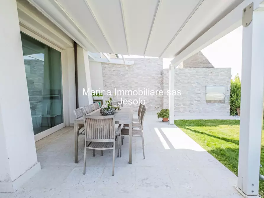 Immagine 43 di Villa in vendita  in via pazienti a Jesolo