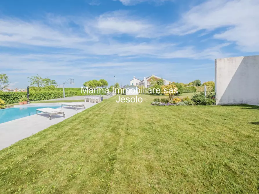 Immagine 46 di Villa in vendita  in via pazienti a Jesolo