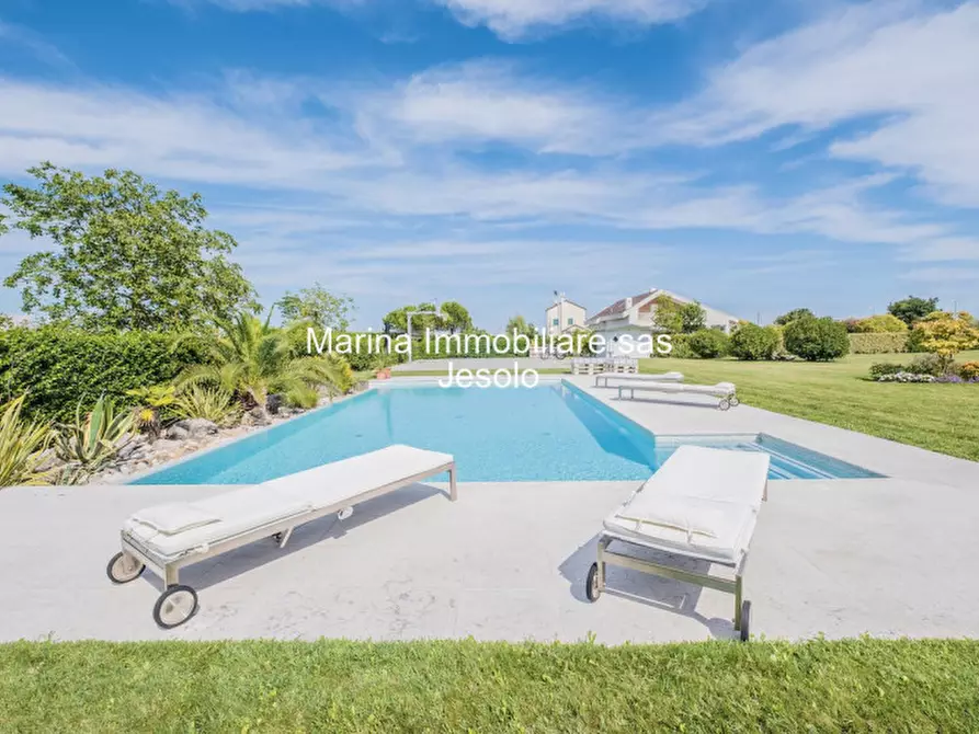 Immagine 48 di Villa in vendita  in via pazienti a Jesolo