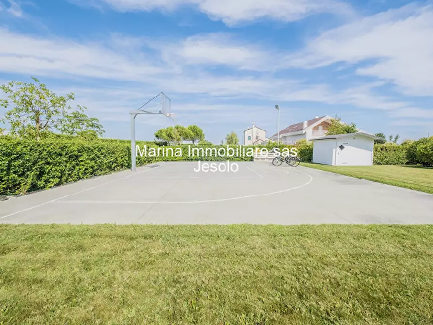 Immagine 50 di Villa in vendita  in via pazienti a Jesolo