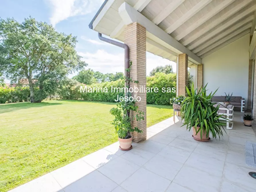 Immagine 55 di Villa in vendita  in via pazienti a Jesolo