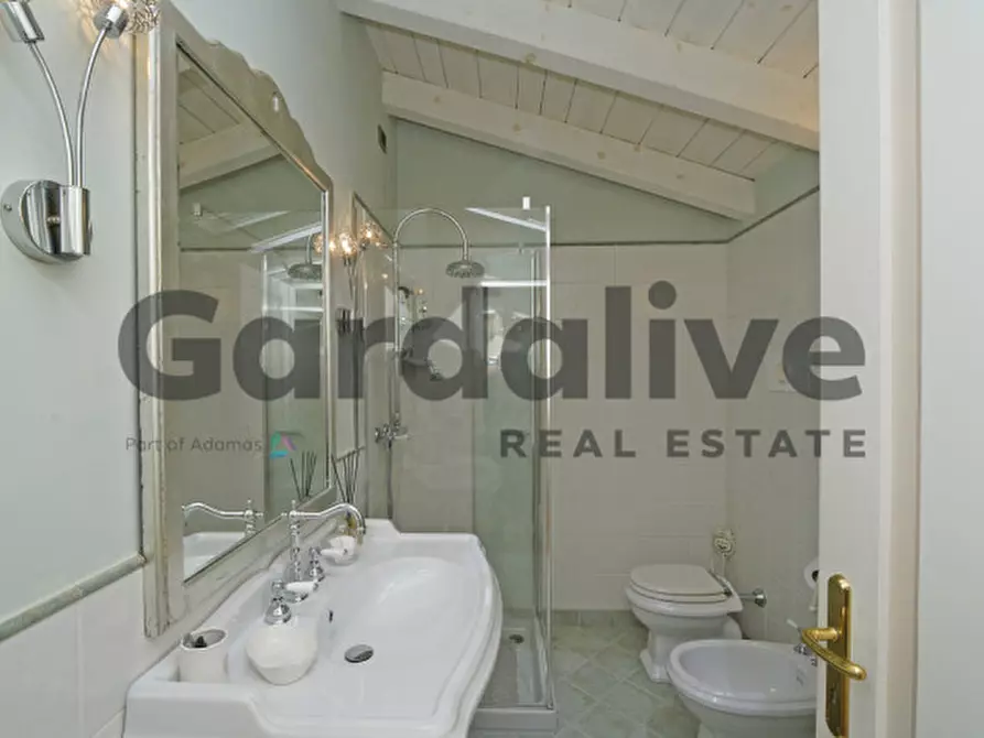 Immagine 22 di Appartamento in vendita  in Via Trevisago, 10 a Soiano Del Lago