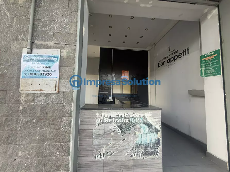 Immagine 12 di Negozio in affitto  in Via Michele Pietravalle a Napoli