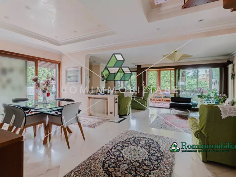 Immagine 3 di Villa in vendita  in Via Pierfranco Bonetti a Roma