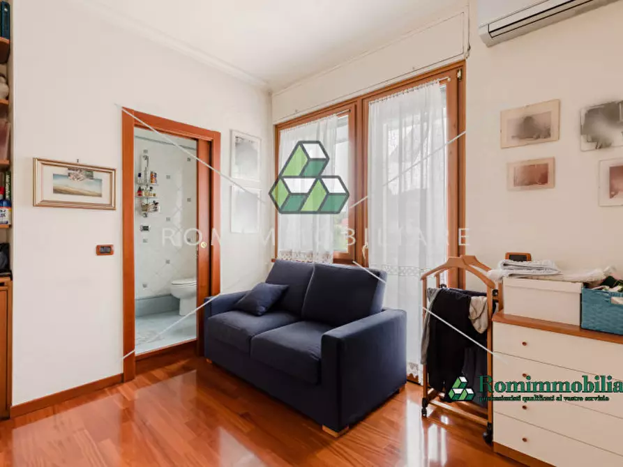 Immagine 6 di Villa in vendita  in Via Pierfranco Bonetti a Roma