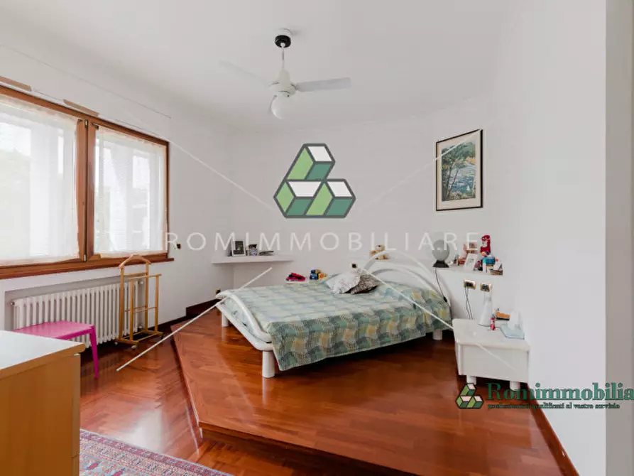 Immagine 9 di Villa in vendita  in Via Pierfranco Bonetti a Roma