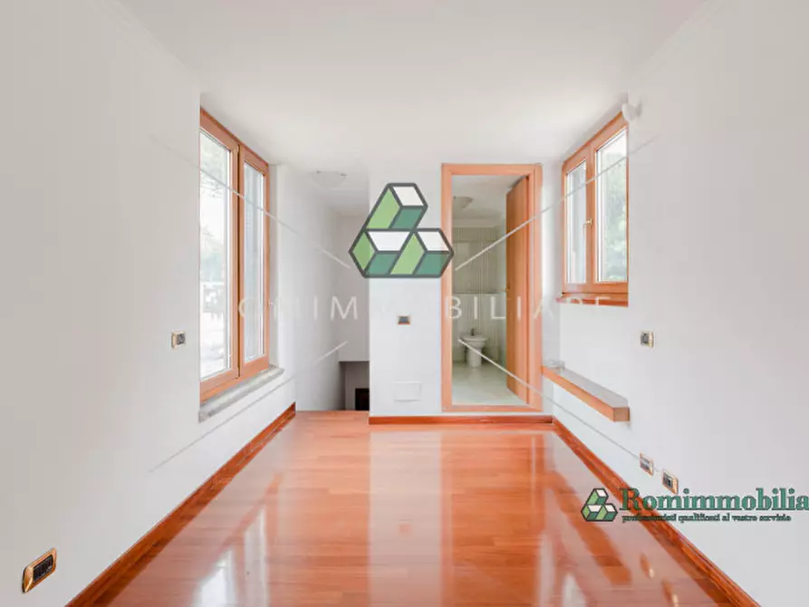 Immagine 21 di Villa in vendita  in Via Pierfranco Bonetti a Roma