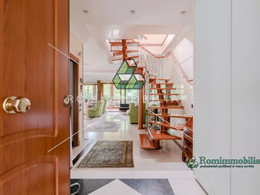 Immagine 23 di Villa in vendita  in Via Pierfranco Bonetti a Roma