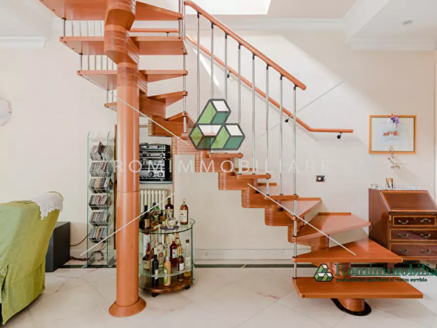 Immagine 25 di Villa in vendita  in Via Pierfranco Bonetti a Roma