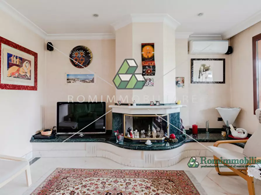 Immagine 29 di Villa in vendita  in Via Pierfranco Bonetti a Roma