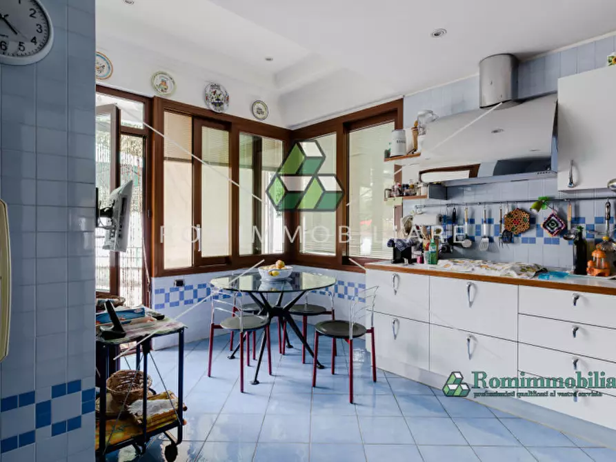 Immagine 37 di Villa in vendita  in Via Pierfranco Bonetti a Roma