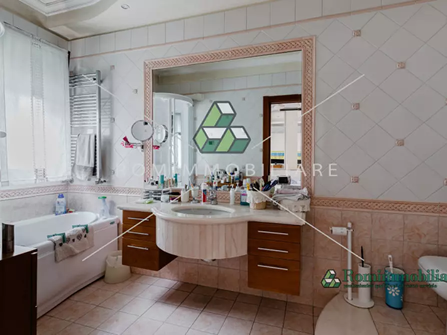 Immagine 47 di Villa in vendita  in Via Pierfranco Bonetti a Roma