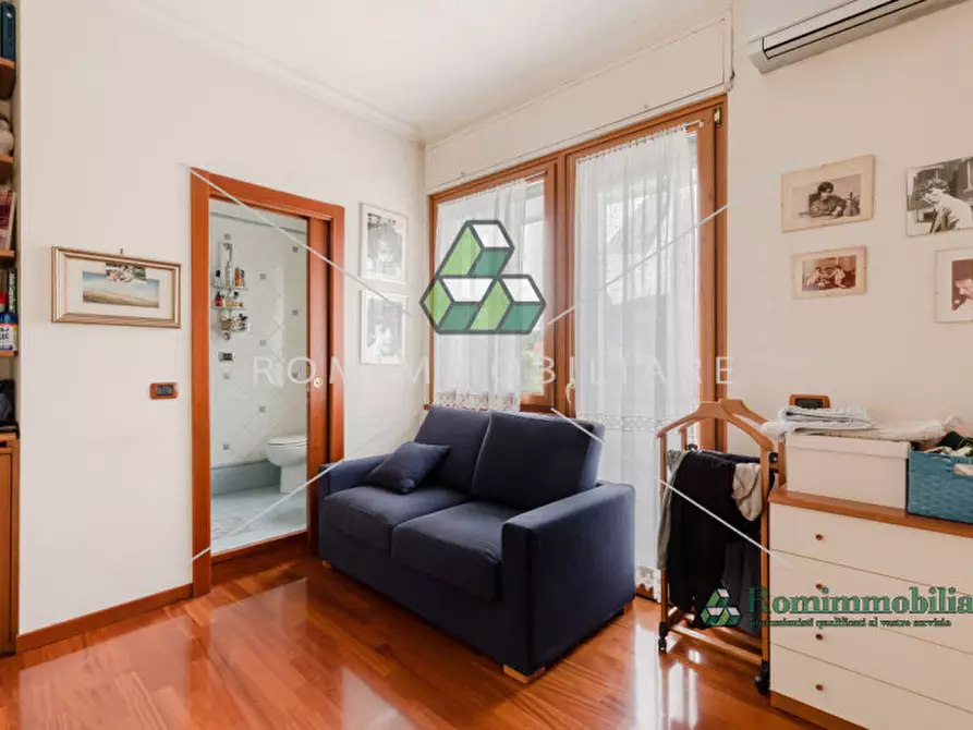 Immagine 48 di Villa in vendita  in Via Pierfranco Bonetti a Roma