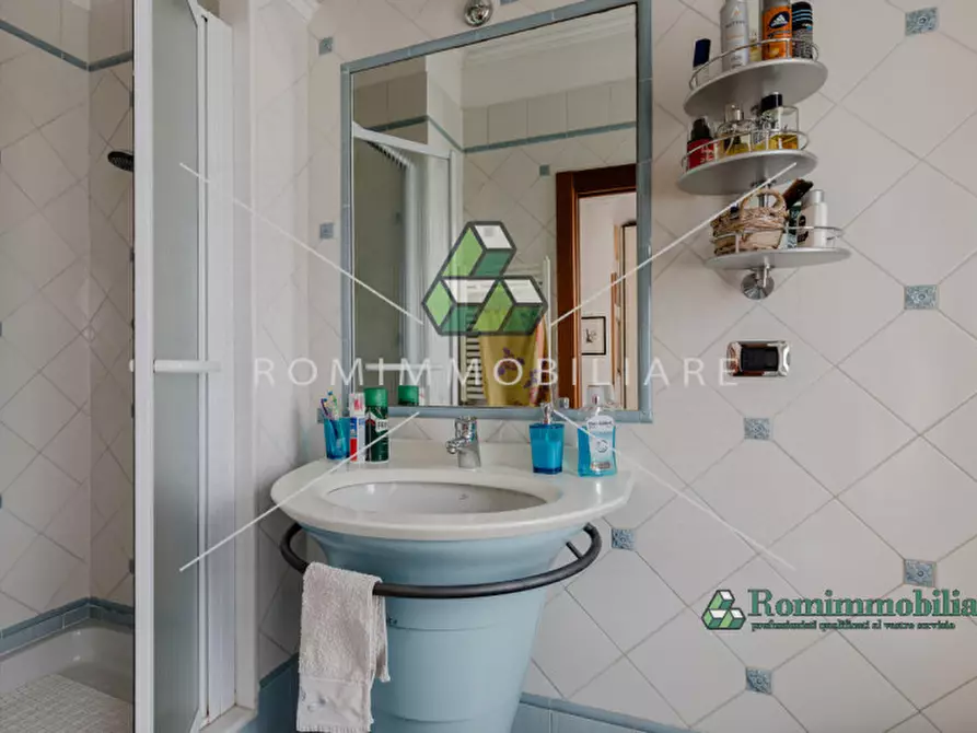 Immagine 50 di Villa in vendita  in Via Pierfranco Bonetti a Roma