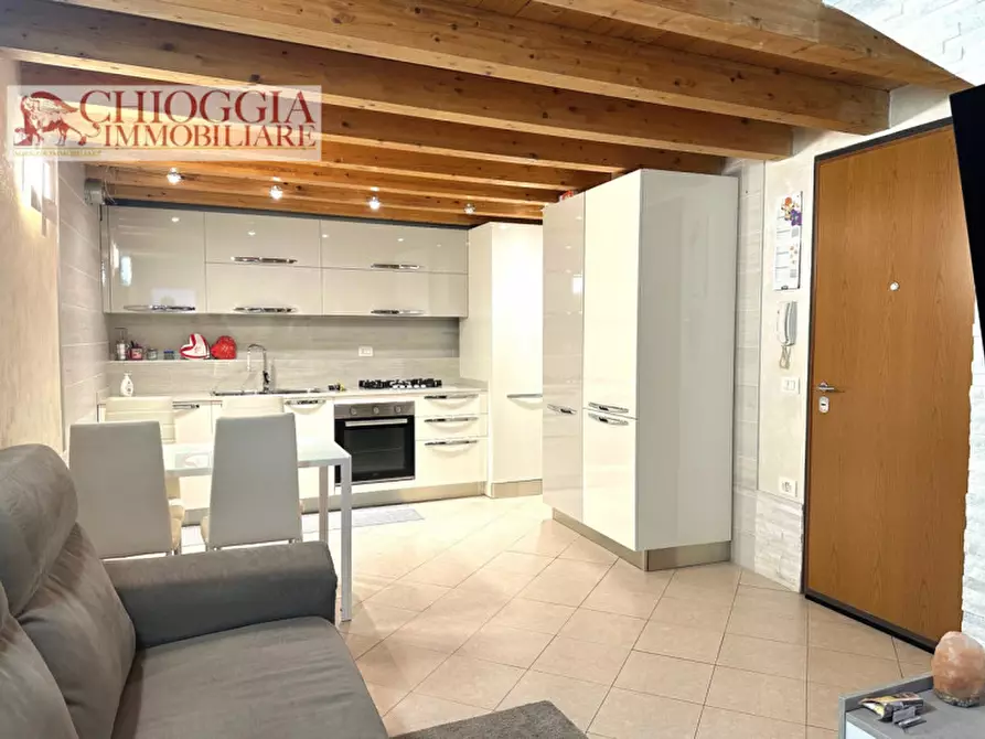 Immagine 3 di Appartamento in vendita  in Calle Vescovi a Chioggia