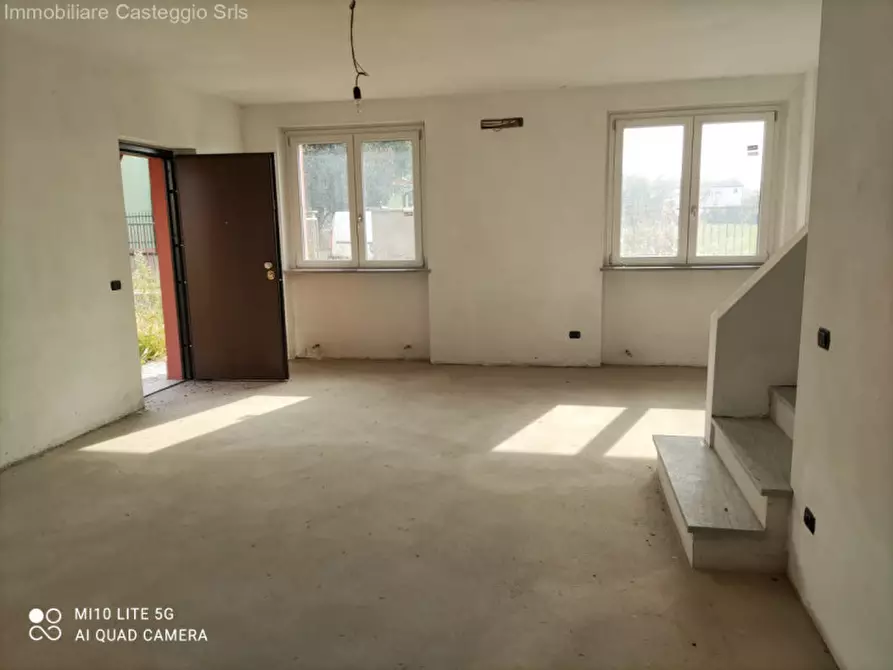 Immagine 11 di Villa in vendita  in via Roma a Castelletto Di Branduzzo